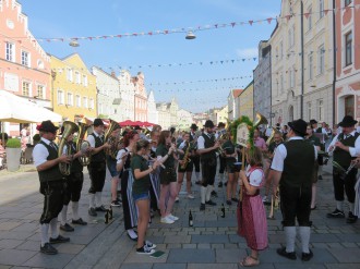 Volksfestauszug17_11.jpg