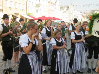 Volksfestauszug17_15.jpg