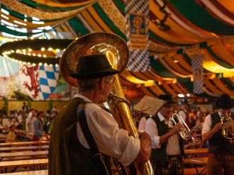 Volksfestauszug22_008.jpg