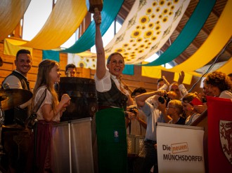 Volksfestauszug22_016.jpg