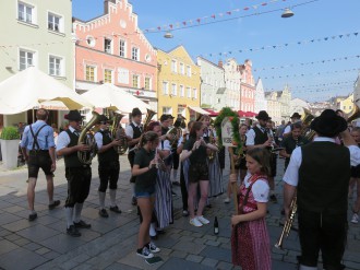 Volksfestauszug17_09.jpg